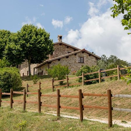 Agriturismo Tenuta Di Biscina Екстериор снимка