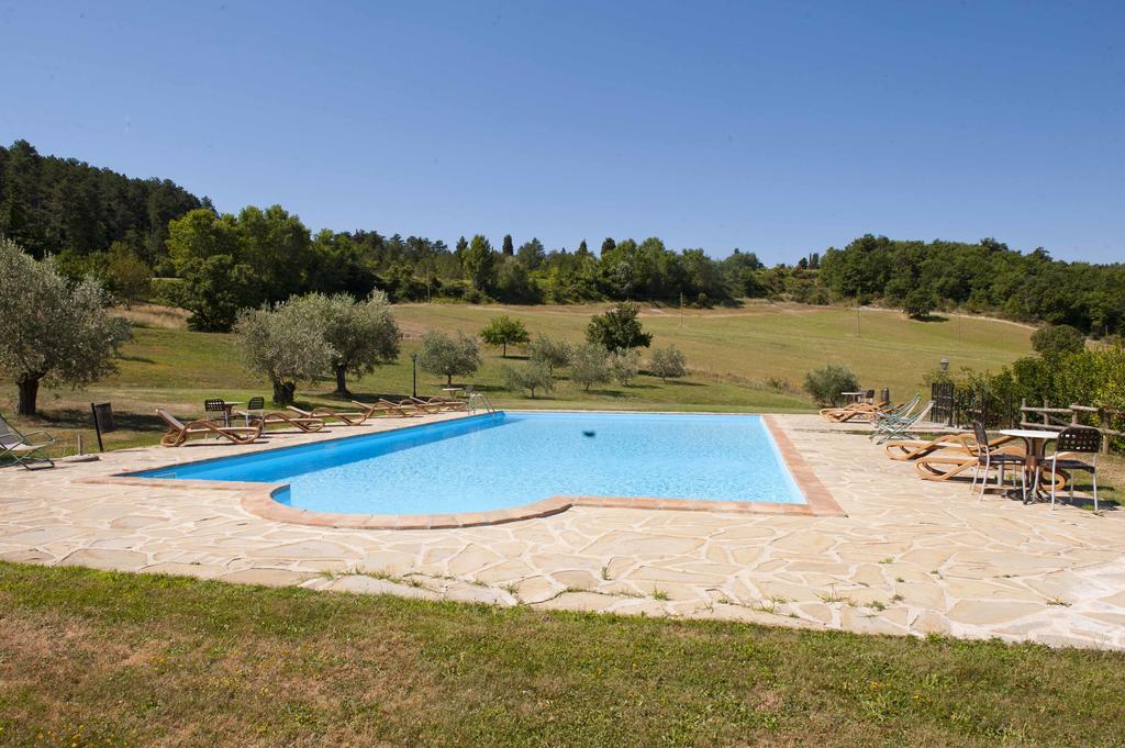 Agriturismo Tenuta Di Biscina Екстериор снимка