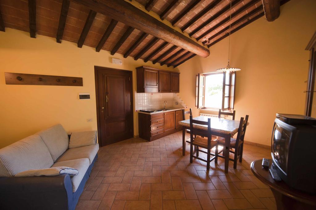 Agriturismo Tenuta Di Biscina Екстериор снимка