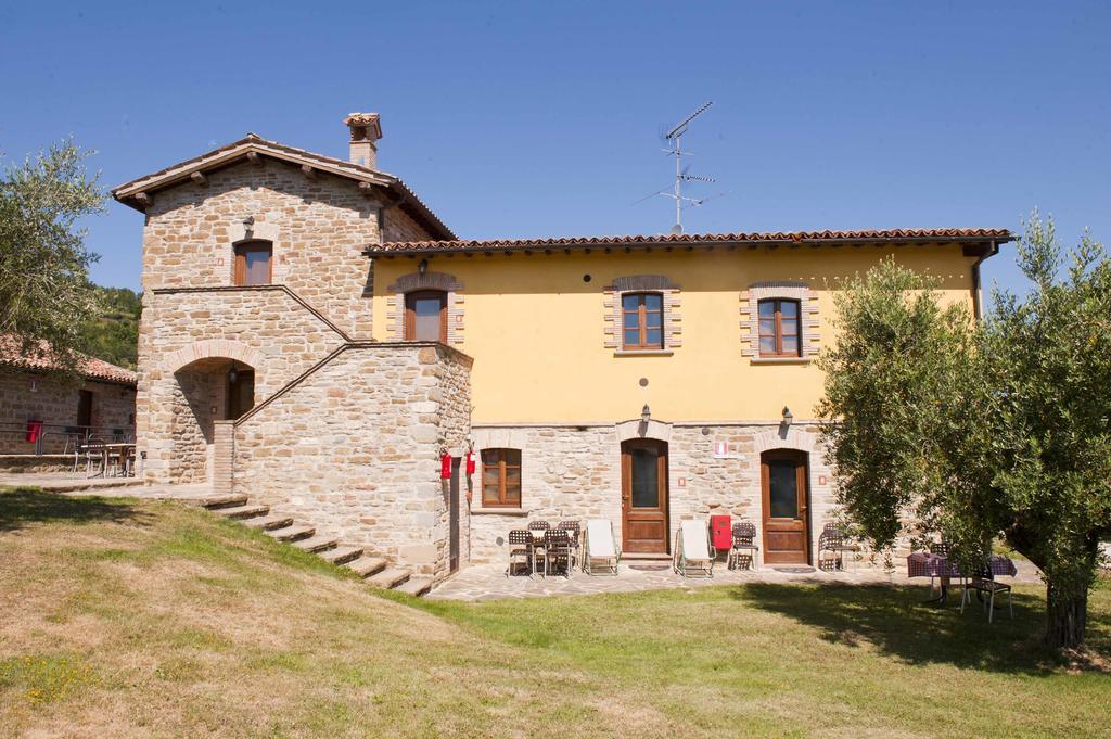 Agriturismo Tenuta Di Biscina Екстериор снимка