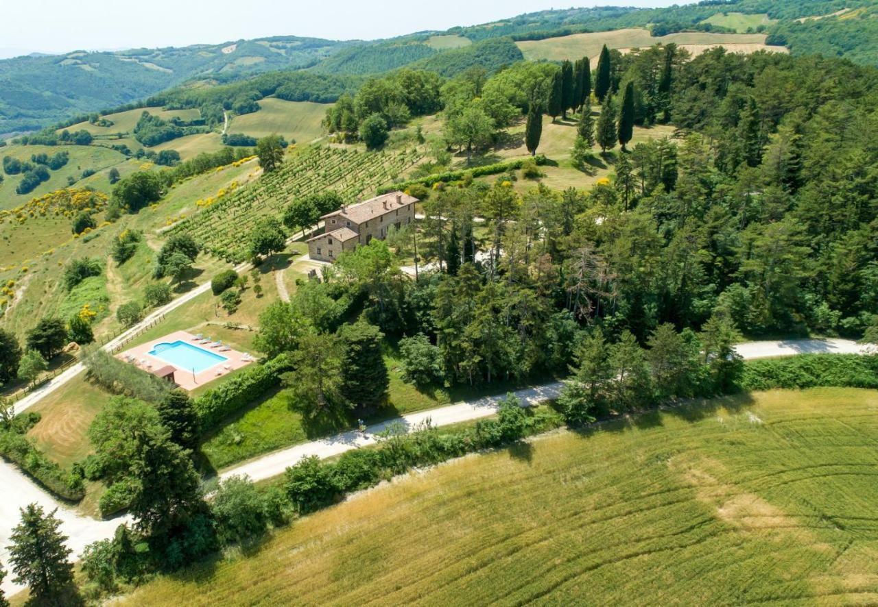 Agriturismo Tenuta Di Biscina Екстериор снимка