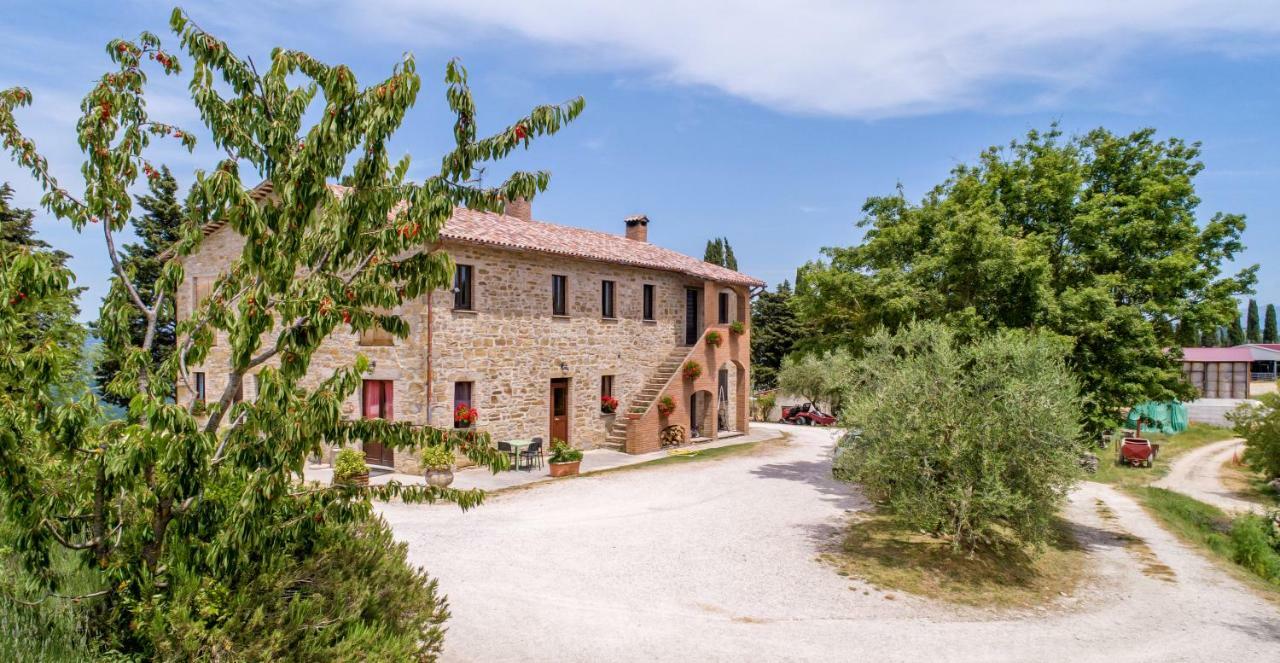 Agriturismo Tenuta Di Biscina Екстериор снимка