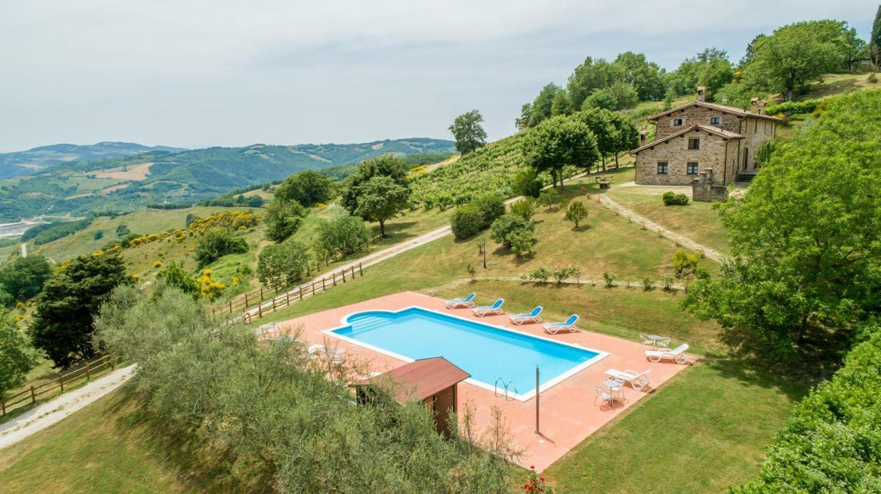Agriturismo Tenuta Di Biscina Екстериор снимка