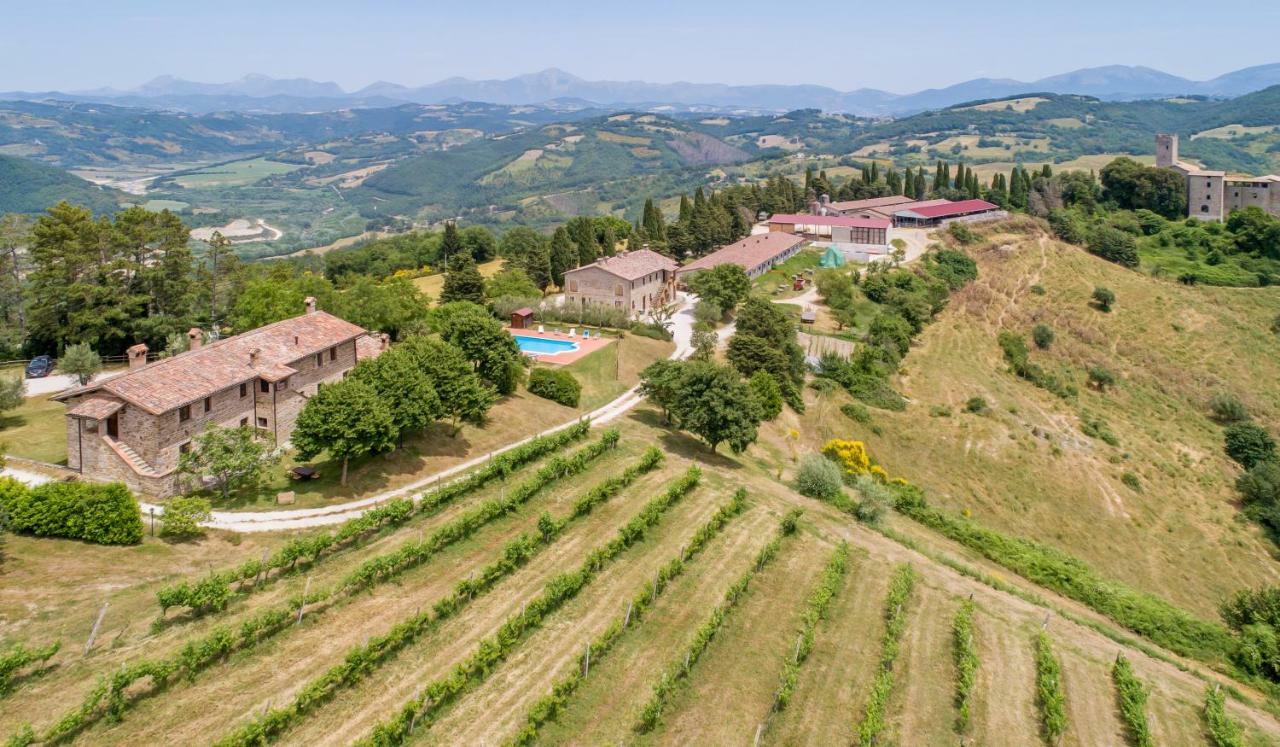 Agriturismo Tenuta Di Biscina Екстериор снимка