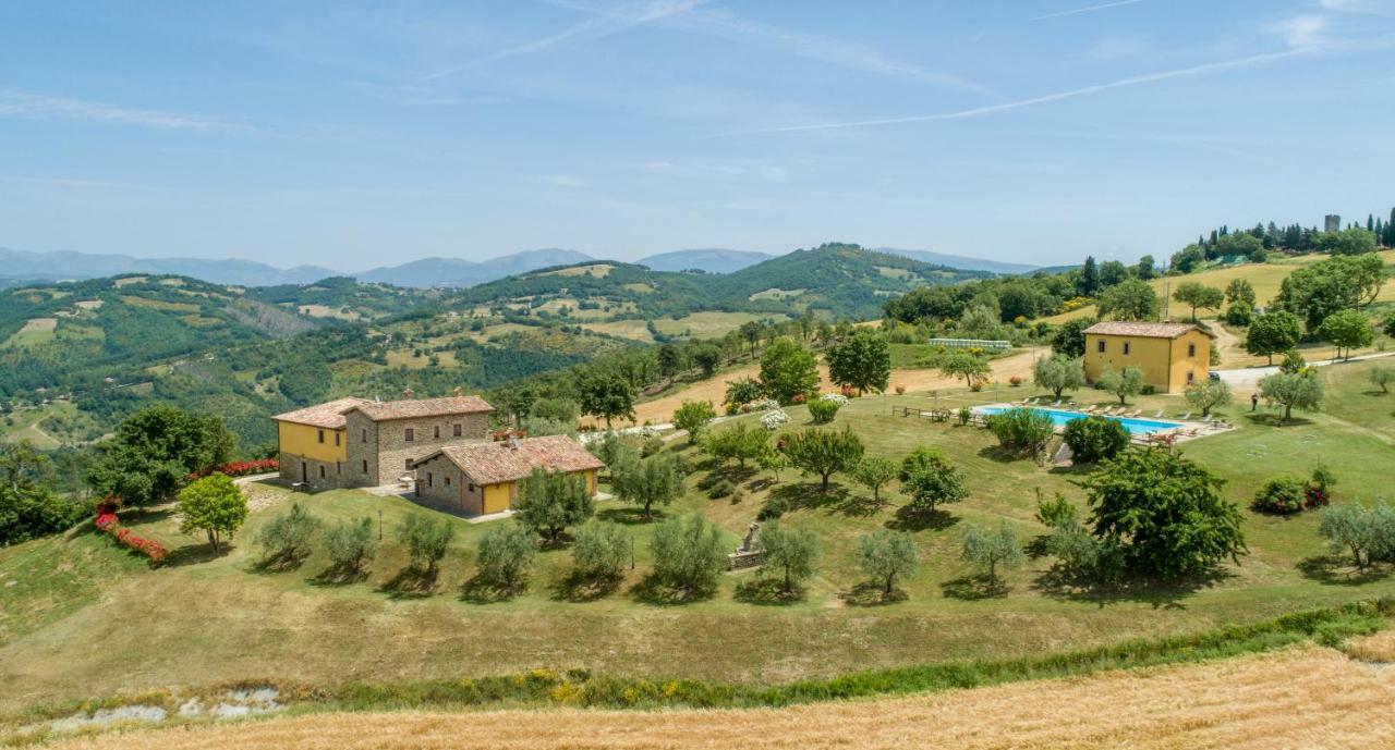 Agriturismo Tenuta Di Biscina Екстериор снимка